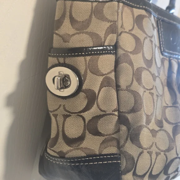 Coach Shoulderbag Signature Canvas & Leather - Picture 4 of 14